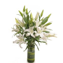 Charming Oriental Lilies Glass Vase Arrangement Arrangement