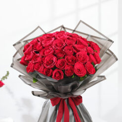 Elegant Red Rose Arrangement