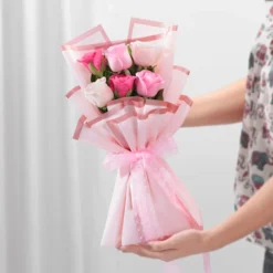 Butterscotch Designer Cake & Heartfelt Rose Vase