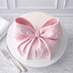 Chocolate Round Cake Elegance