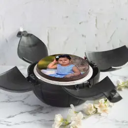Eggless Bomb Shell Photo Cake