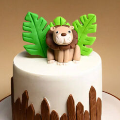 Lion Cake With Jungle Decor