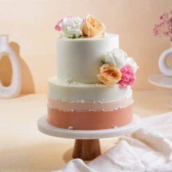 Petal Pearl Ombre Cake