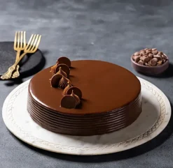 Rose Vase & Bow Chocolate Truffle Cake