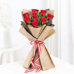 Sweet Symphony - Red Roses Bouquet Delectable Mini Cake