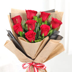 Sweet Symphony - Red Roses Bouquet Delectable Mini Cake