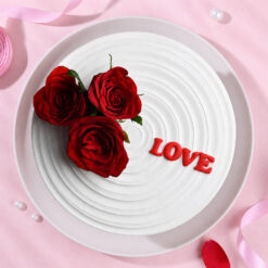 Love Cake With Red Roses