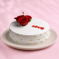 Love Cake With Red Roses