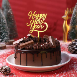 Rich Chocolate Kitkat New Year Cake